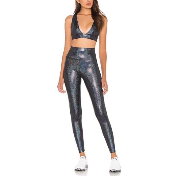 NWOT Beach Riot Hologram Shine SET Legging (M) and Kelly Top (L)